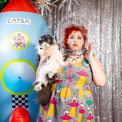 Robe mi-longue évasée imprimée Chats dans l'espace, motif Champ d'astéroïdes
