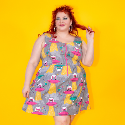 Robe mi-longue évasée imprimée Chats dans l'espace, motif Champ d'astéroïdes