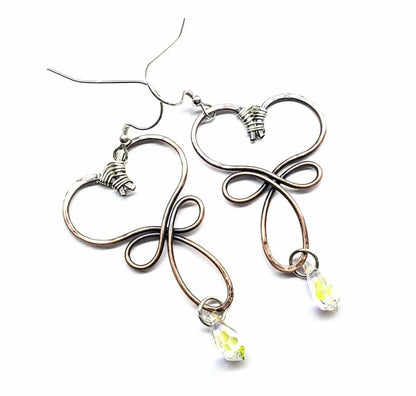 Boucles d'oreilles pendantes cœur en cuivre forgé main et cristal
