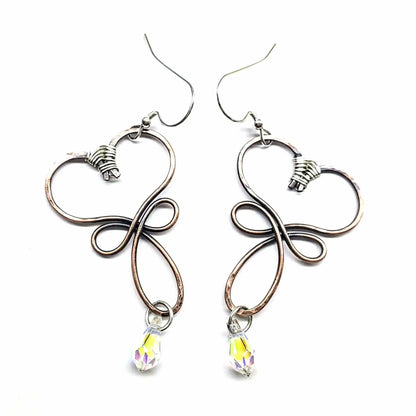 Boucles d'oreilles pendantes cœur en cuivre forgé main et cristal