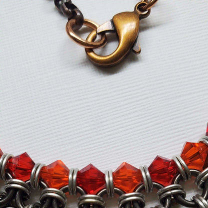 Collier Ras du Cou Guerrière Princesse en Mailles de Métal Mélangé Fait Main