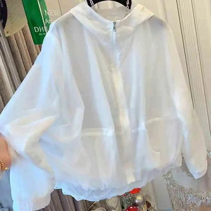 2025 New Women Plus Size Loose Suncreen Slim Hooded Short Sun Protection Clothes Women Lightweight Trench Coat Women Windbreaker