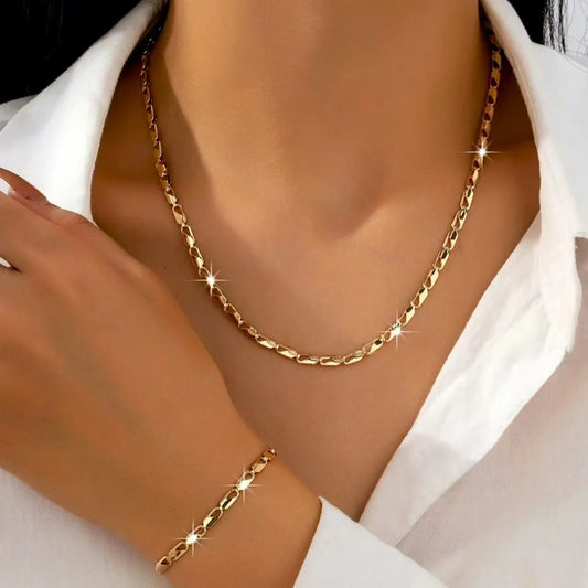 Un ensemble de colliers et bracelets sexy et luxueux pour femmes, un ensemble de bijoux pour femmes tendance et polyvalent