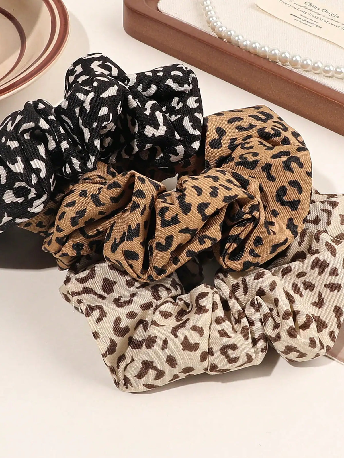 3/6/12PCS Leopard Velvet and Silk Satin Scrunchies Hair Ties Hair Elastics Bands Ponytail Holder Hair Accessories for Women Girl