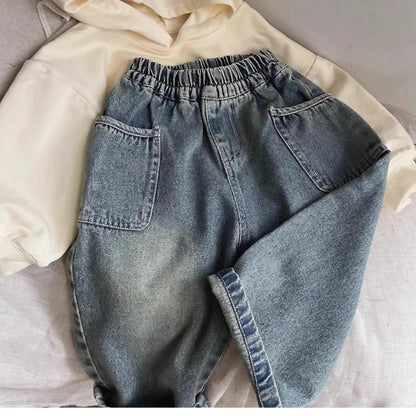 2025 Autumn Kids Pants Boys Pockets Design Denim Trousers Loose Style Baby Girls Jeans 1-6T Trendy Children Grinding White Pants