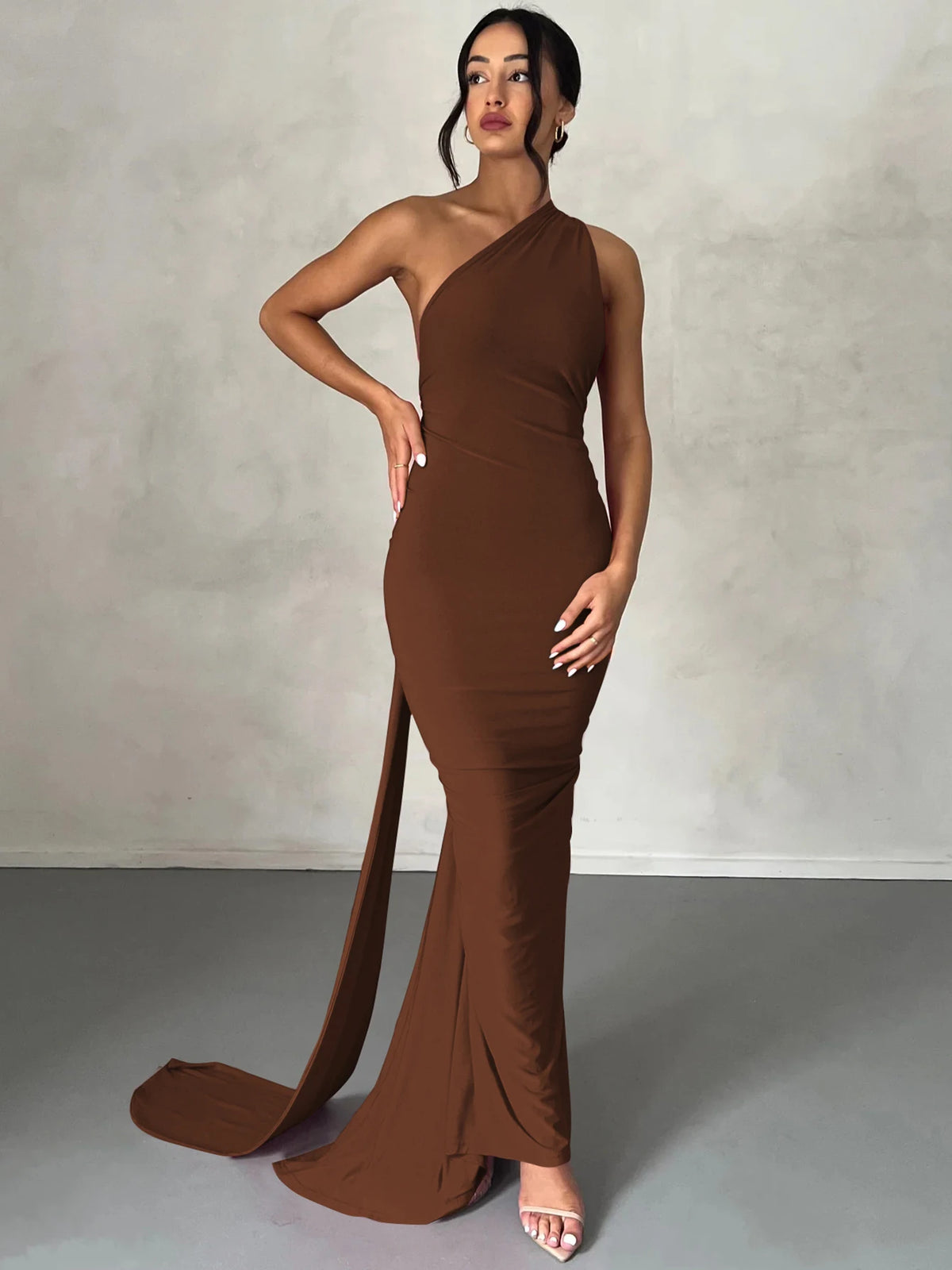 Hugcitar One Shoulder Backless Adjustable Scarf Loop Ruched Sexy Maxi Dress 2025 Women Elegant Y2K Streetwear Festival Outfit