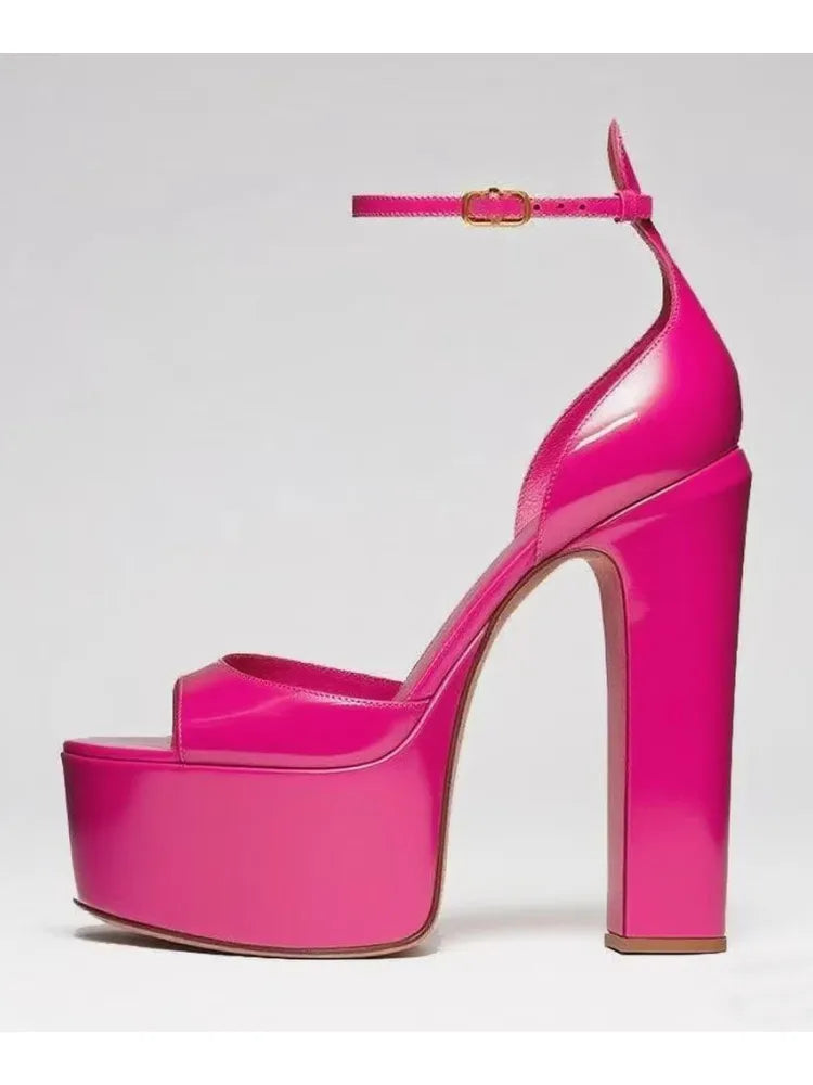 Sandales d'été neuves pour femmes, à talons hauts épais et bouche de poisson, plateforme imperméable à semelles épaisses, chaussures sexy pour les fêtes et mariages