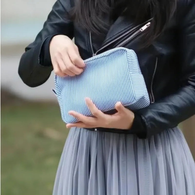 Seersucker Ruffle Cosmetic Bags Pink/Purple Striped Storage Make Up Bags for Women Lady with Zipper Travel Bag Makeup Bag
