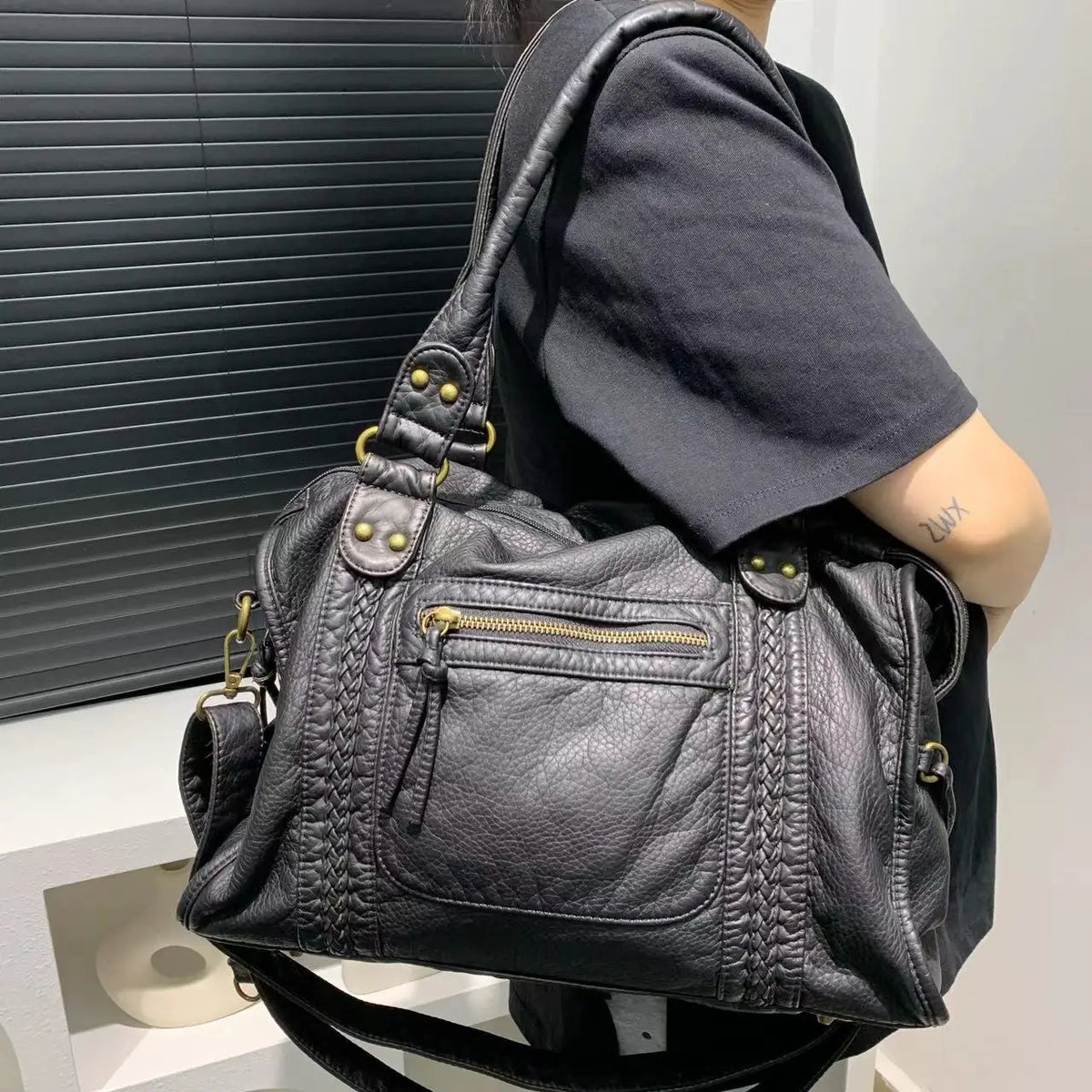 Soft Leather Retro Bag Shoulder Messenger Bag Large Capacity Tote Bag Y2K Motorcycle Bag