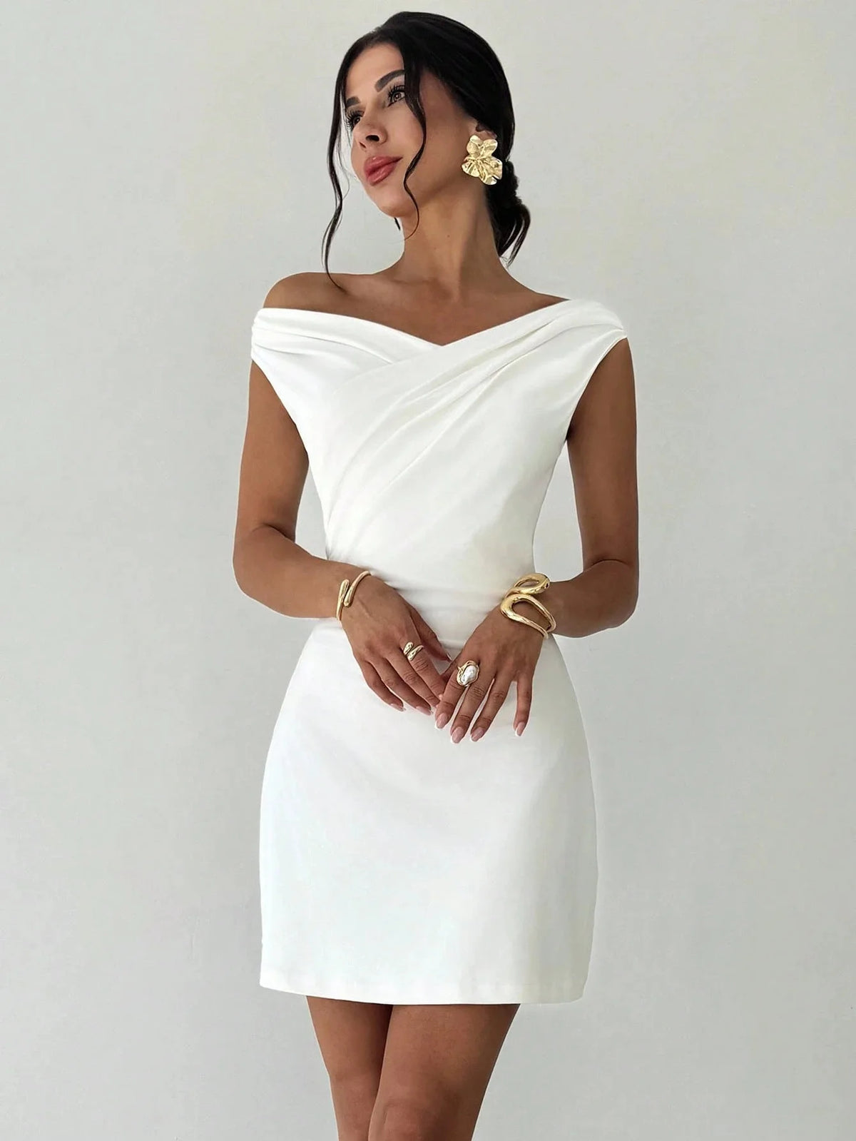 Elegant Mini Dress Spring Summer Sexy Fashionable Slim-fitting New Commuting Style Irregular Sleeveless Off-shoulder Short Dress