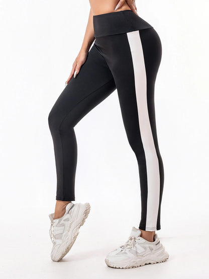 Leggings Women wear high-waisted elastic
