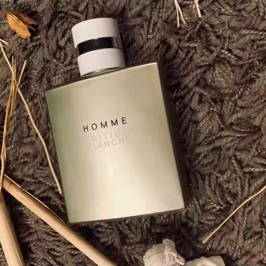 Parfum de marque 100ml au parfum frais et vivifiant, plein d'énergie, alliant une touche sportive à un charme élégant, parfait pour les sorties quotidiennes.