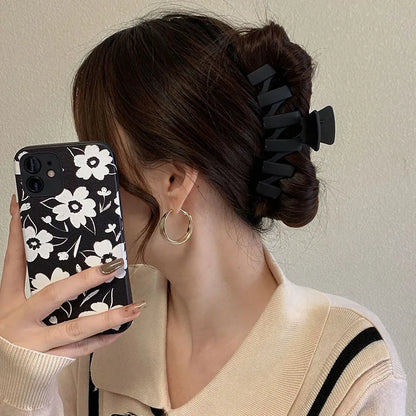 Femmes Élégant Noir Géométrique Plastique Pince à Cheveux Dame Douce Long Cheveux Titulaire Dents Pinces à Cheveux Épingles à Cheveux Accessoires de Mode