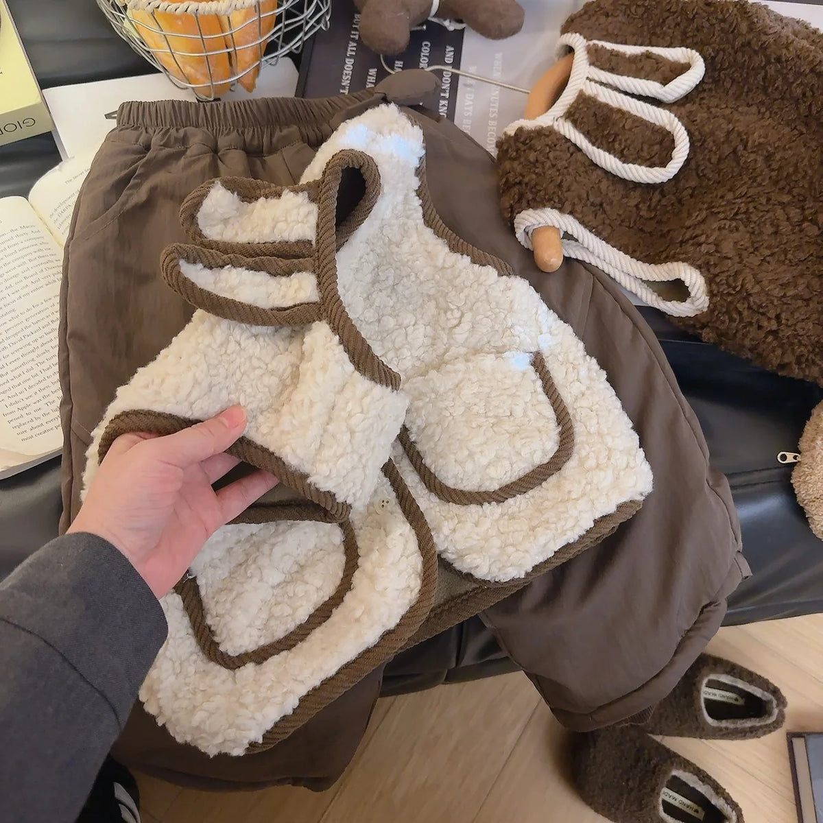 Autumn Winter Baby Lamb Wool Warm Waistcoat Girls Bunny Ears Plush Vest Single Breasted Layer Child Warm Fashion Warm Coat