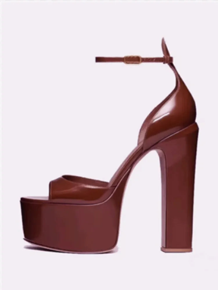 Sandales d'été neuves pour femmes, à talons hauts épais et bouche de poisson, plateforme imperméable à semelles épaisses, chaussures sexy pour les fêtes et mariages