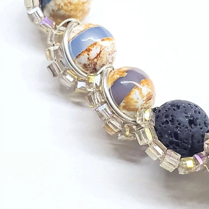 Ras du cou Bling macramé, avec pierre gemme, lave volcanique et spirale torsadée argentée