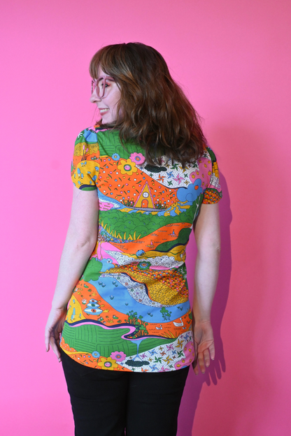 T-shirt à manches tulipes "Paysage" motif "Rainbow Farm"